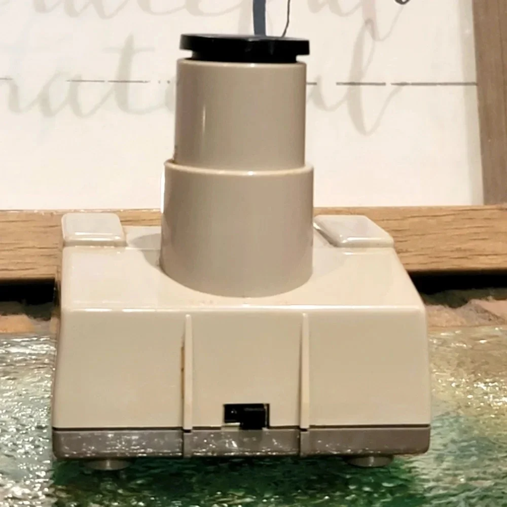 Nintendo NES R.O.B the ROBOT Gyro Small Rail Attachment & Gyro Motor